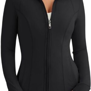 Trendy Queen Womens Lightweight Zip Up Jackets 2025 Athletic Hoodies Fall Gym Shirts Running Workout Clothes with Pocket